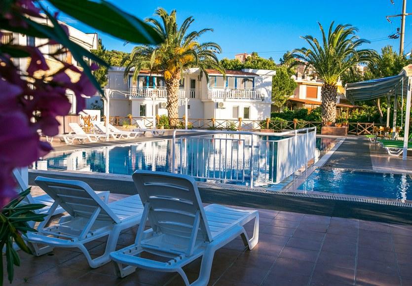 פוצ'ה Hanedan Beach Hotel מראה חיצוני תמונה