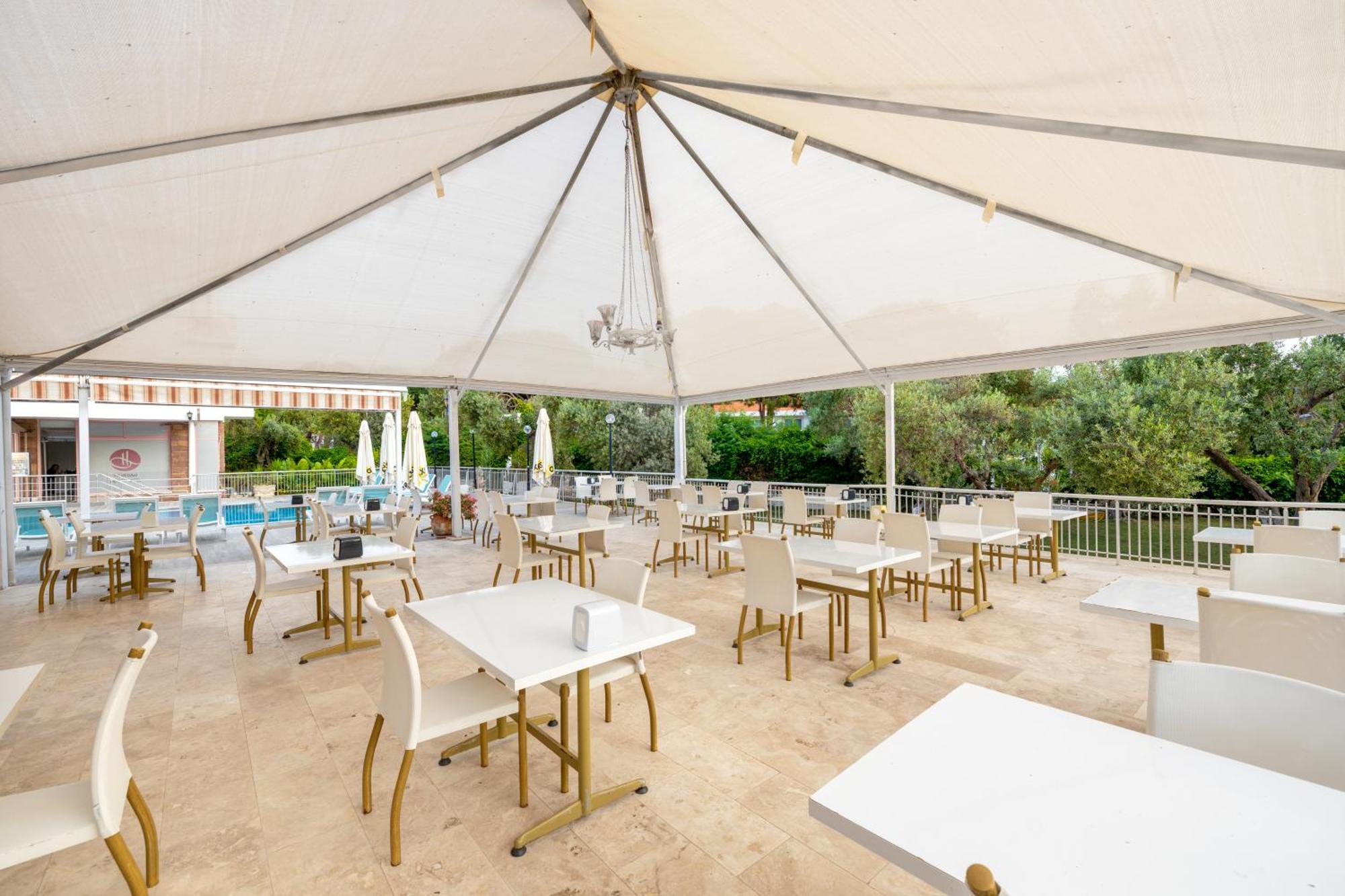 פוצ'ה Hanedan Beach Hotel מראה חיצוני תמונה