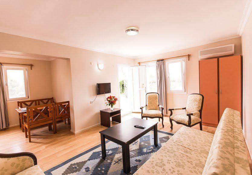 פוצ'ה Hanedan Beach Hotel מראה חיצוני תמונה