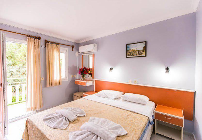 פוצ'ה Hanedan Beach Hotel מראה חיצוני תמונה